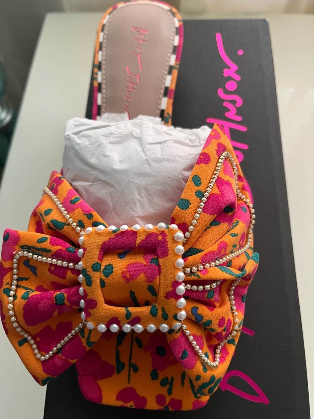 Betsey Johnson - AYLAH Bright Pink & Orange Bow Slide Sandal